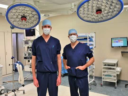 Tweemaal nationale primeur op dienst Orthopedie in AZ Nikolaas